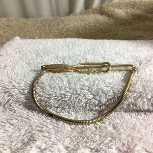 Vintage gold tone tie clip bar with chain